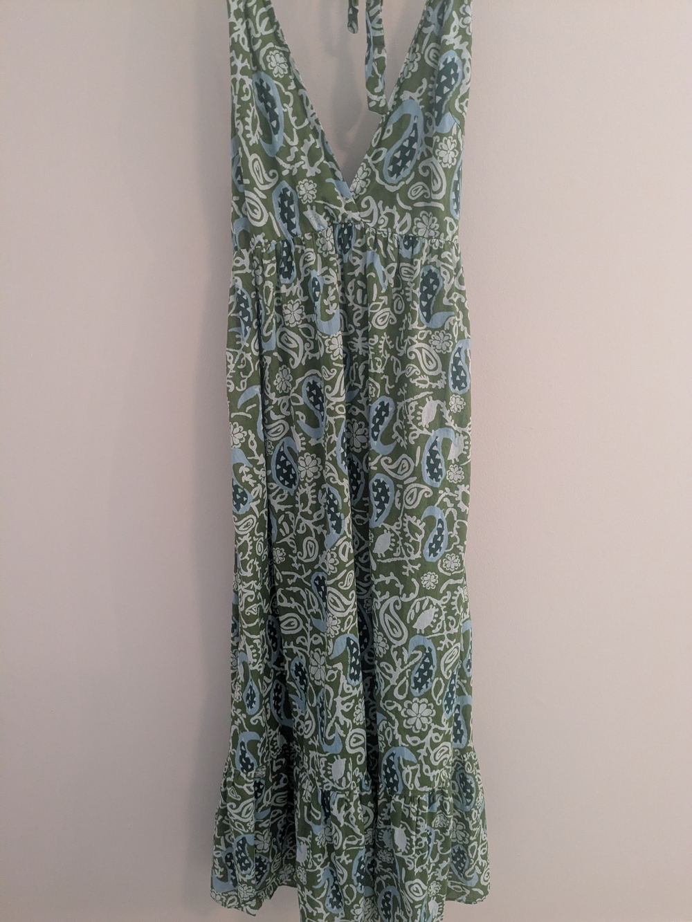 Zara Green and White Paisley V-Neck Halter Maxi Dress